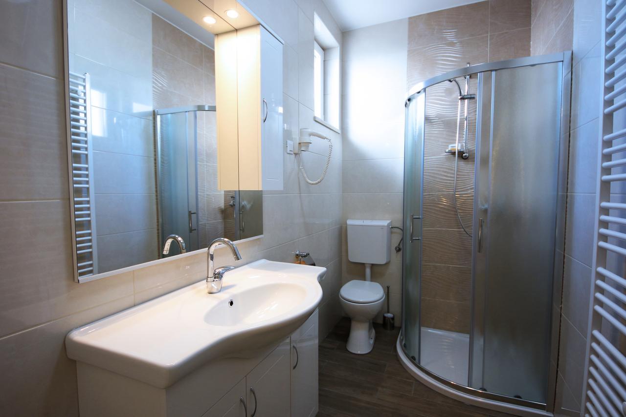 B&B Ave Maria Vrpolje Dış mekan fotoğraf