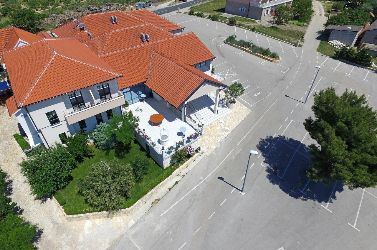 B&B Ave Maria Vrpolje Dış mekan fotoğraf