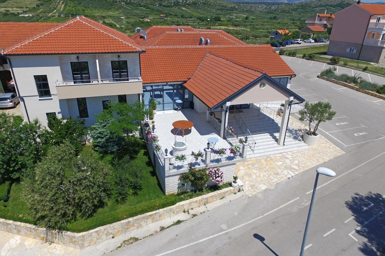 B&B Ave Maria Vrpolje Dış mekan fotoğraf